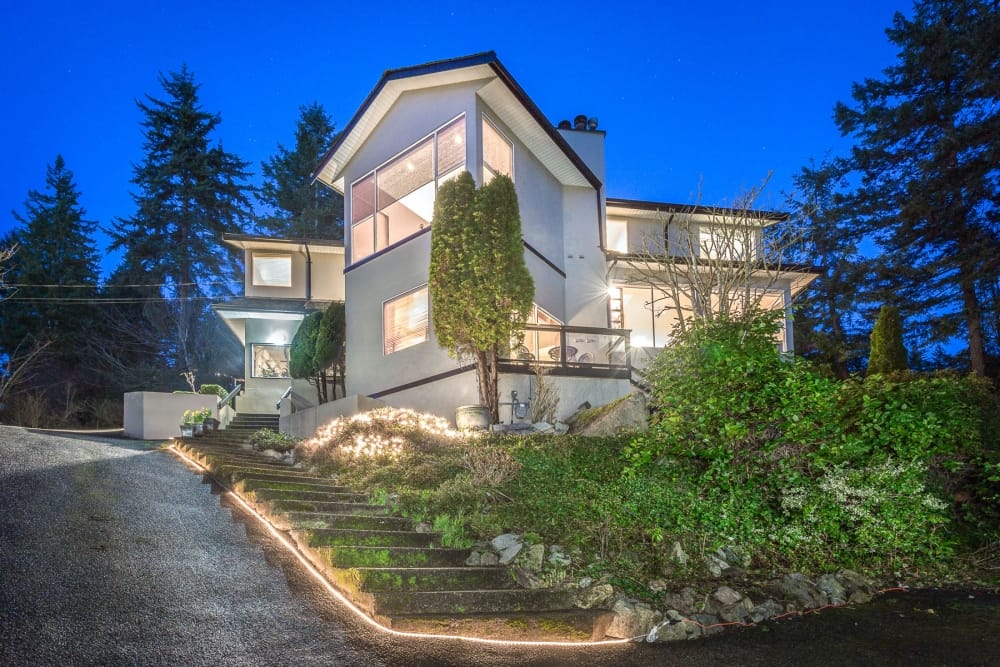 3890 Sharon Drive