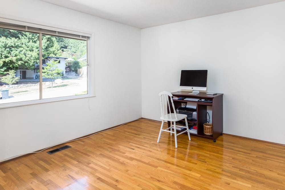 915 Clements Avenue - Photo 4