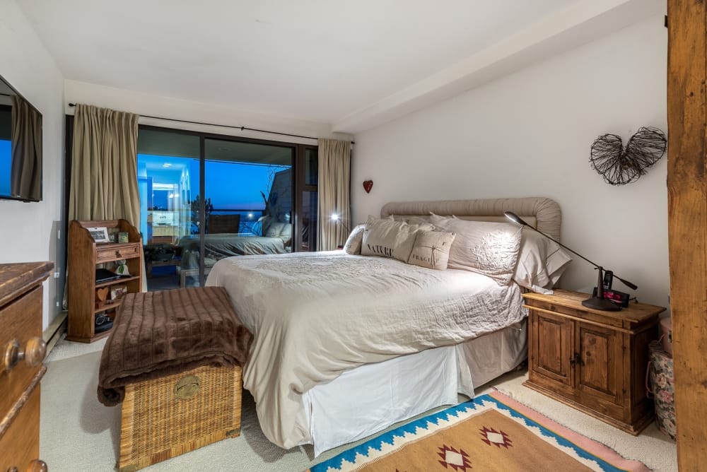 21 2236 Folkestone Way - Photo 3