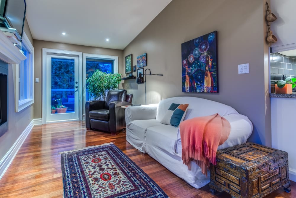 5477 Greenleaf Road - Photo 4