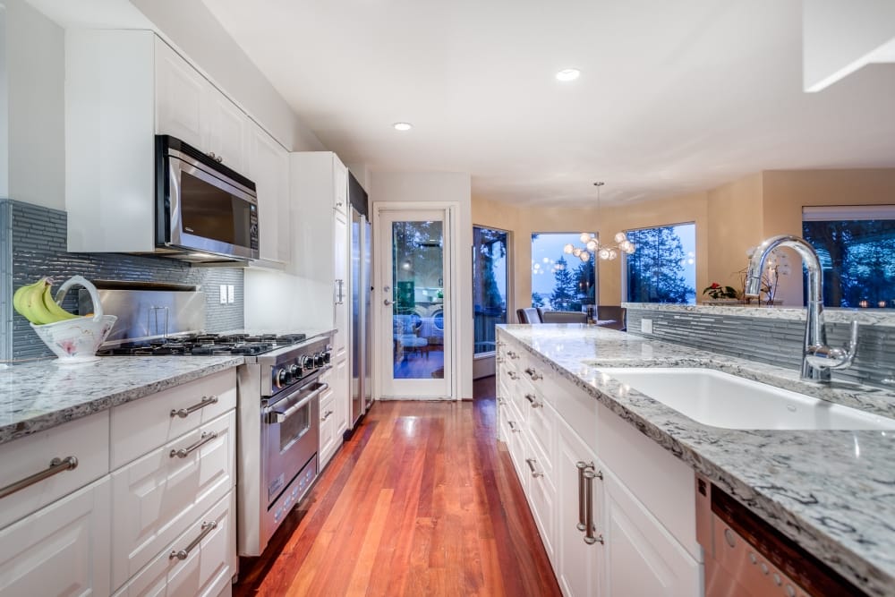 3890 Sharon Drive - Photo 2