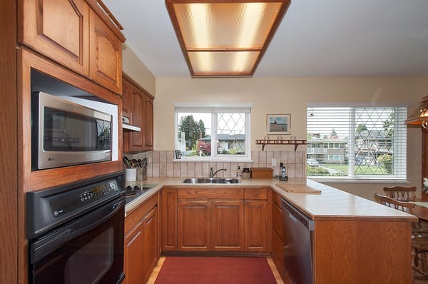 842 East 17th Street - Photo 5