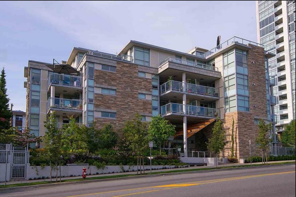 405 210 13th Street - Photo 3