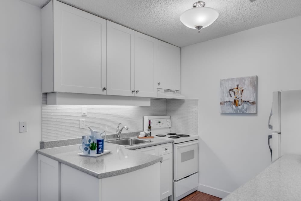 #604 650 16th Street - Photo 2