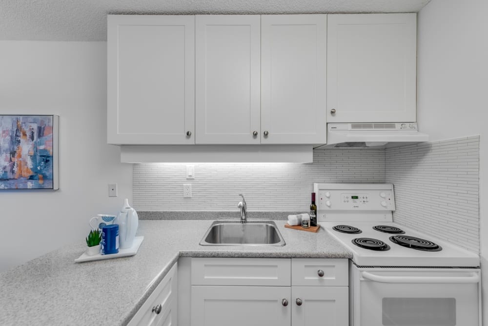 #604 650 16th Street - Photo 4