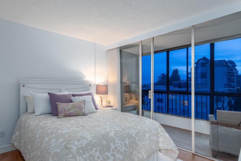 #604 650 16th Street - Photo 5