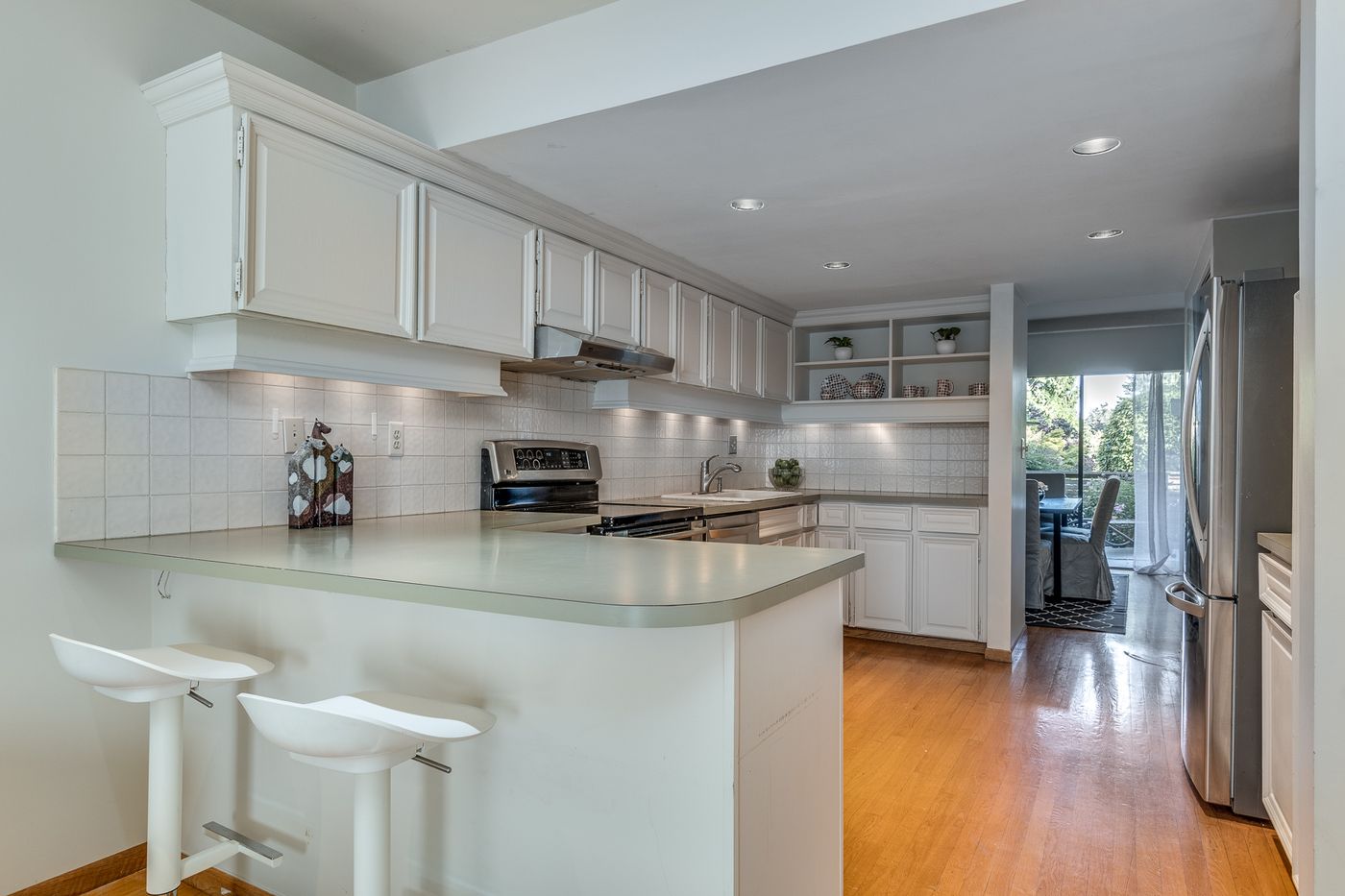 29 4957 Marine Drive - Photo 2