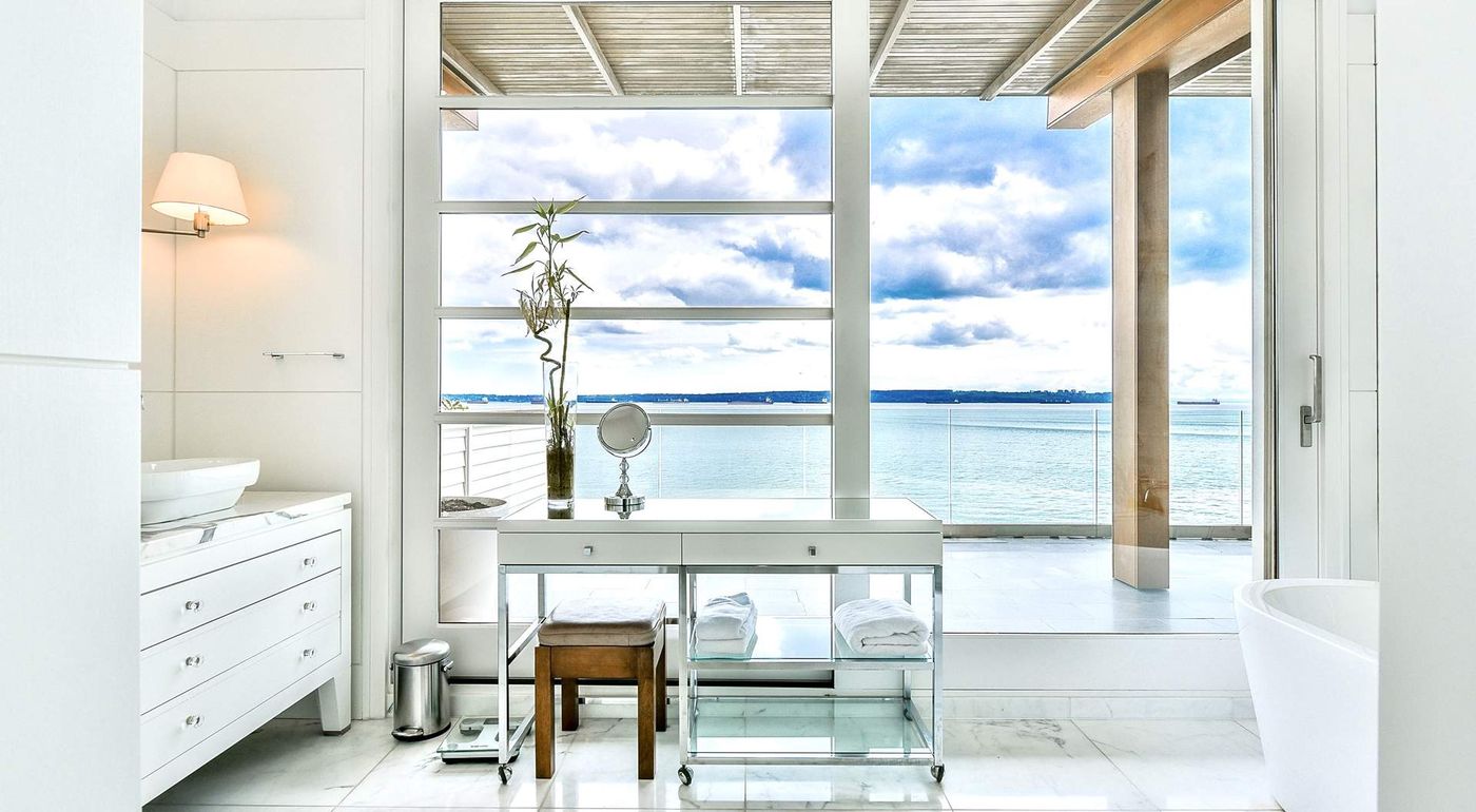 3056 Procter Avenue - Photo 1