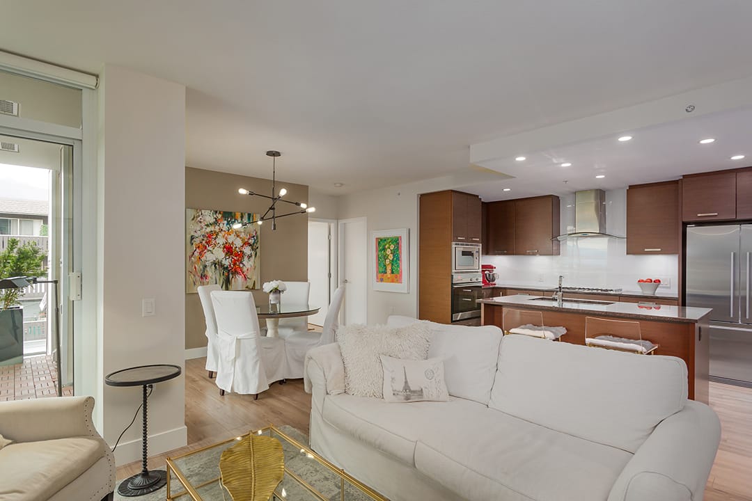 405 210 W 13th Street - Photo 4