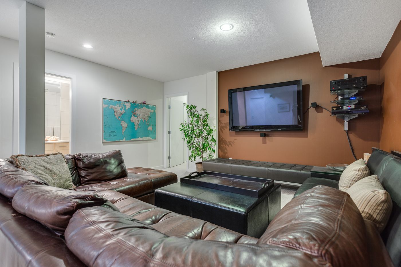 13-3750 Edgemont Boulevard - Photo 2