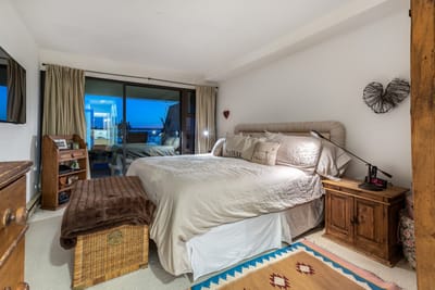 21 2236 Folkestone Way - Photo 3