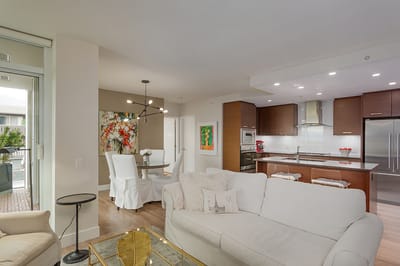 405 210 W 13th Street - Photo 4