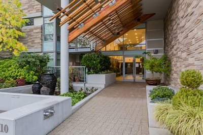 405 210 W 13th Street - Photo 18