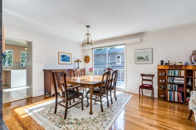 4425 Stone Crescent - Photo 5