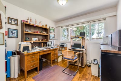 4425 Stone Crescent - Photo 17