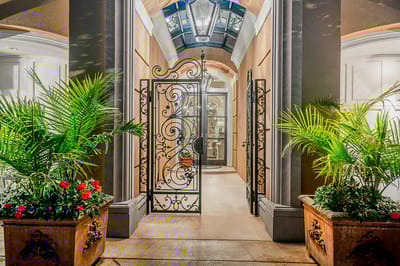 4386 Ross Crescent - Photo 3