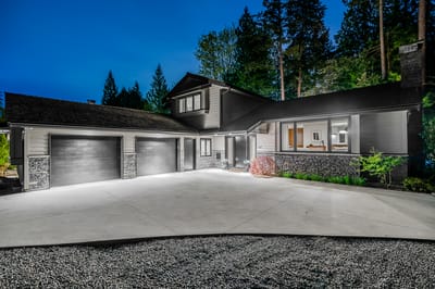 4622 Caulfeild Drive - Photo 3