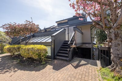 2466 Haywood Avenue - Photo 2