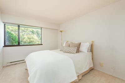 23 2238 Folkestone Way - Photo 26