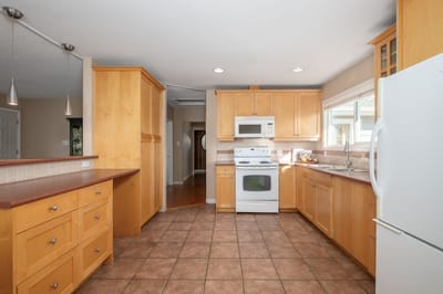 1805 15th W Street - Photo 9