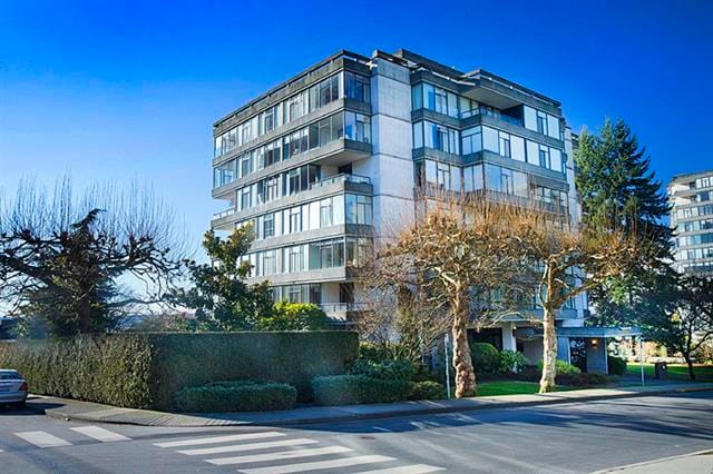 405 1420 Duchess Avenue