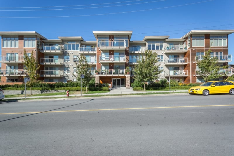 404 1033 St. Georges - Photo 1