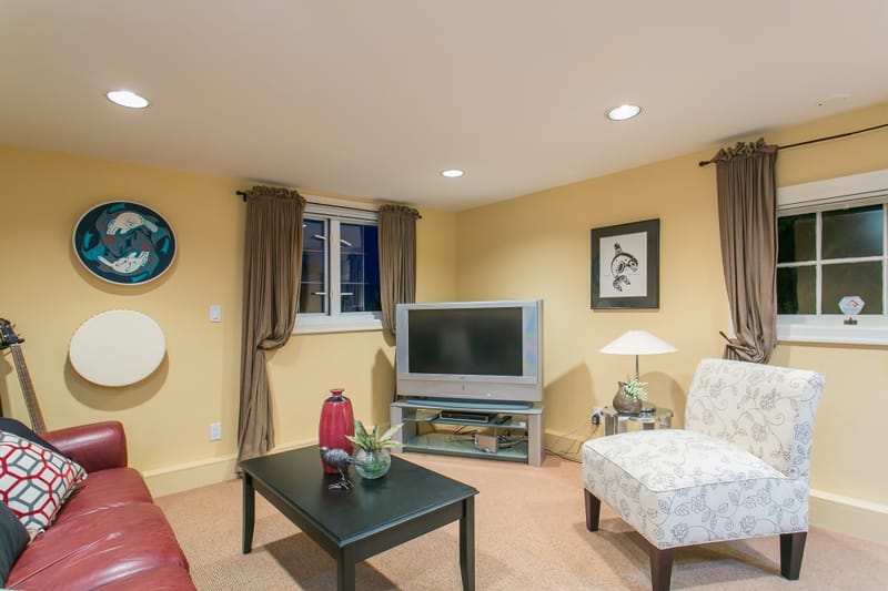 3895 Marine Drive - Photo 16