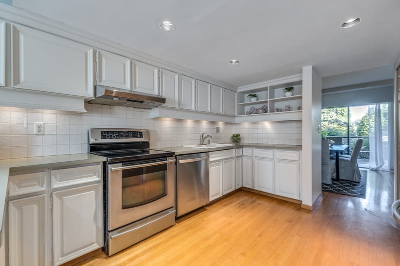 29 4957 Marine Drive - Photo 3