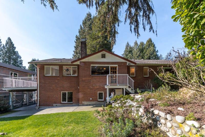 4425 Stone Crescent - Photo 33