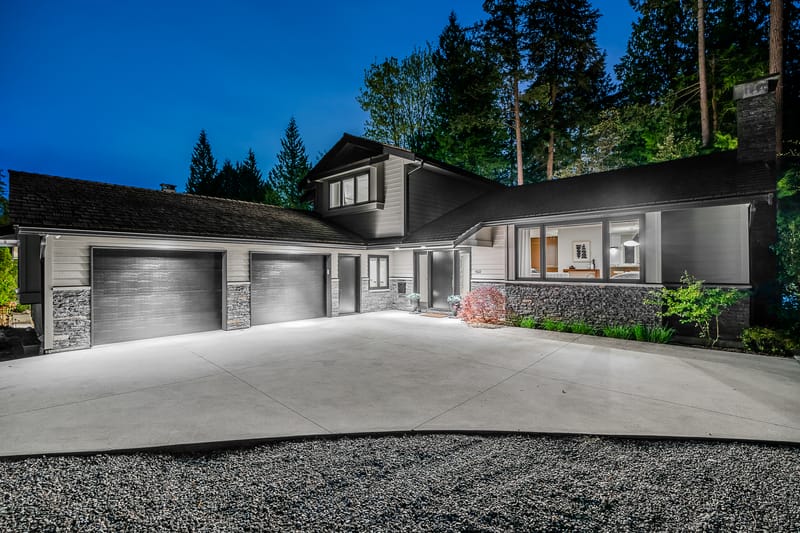 4622 Caulfeild Drive - Photo 3